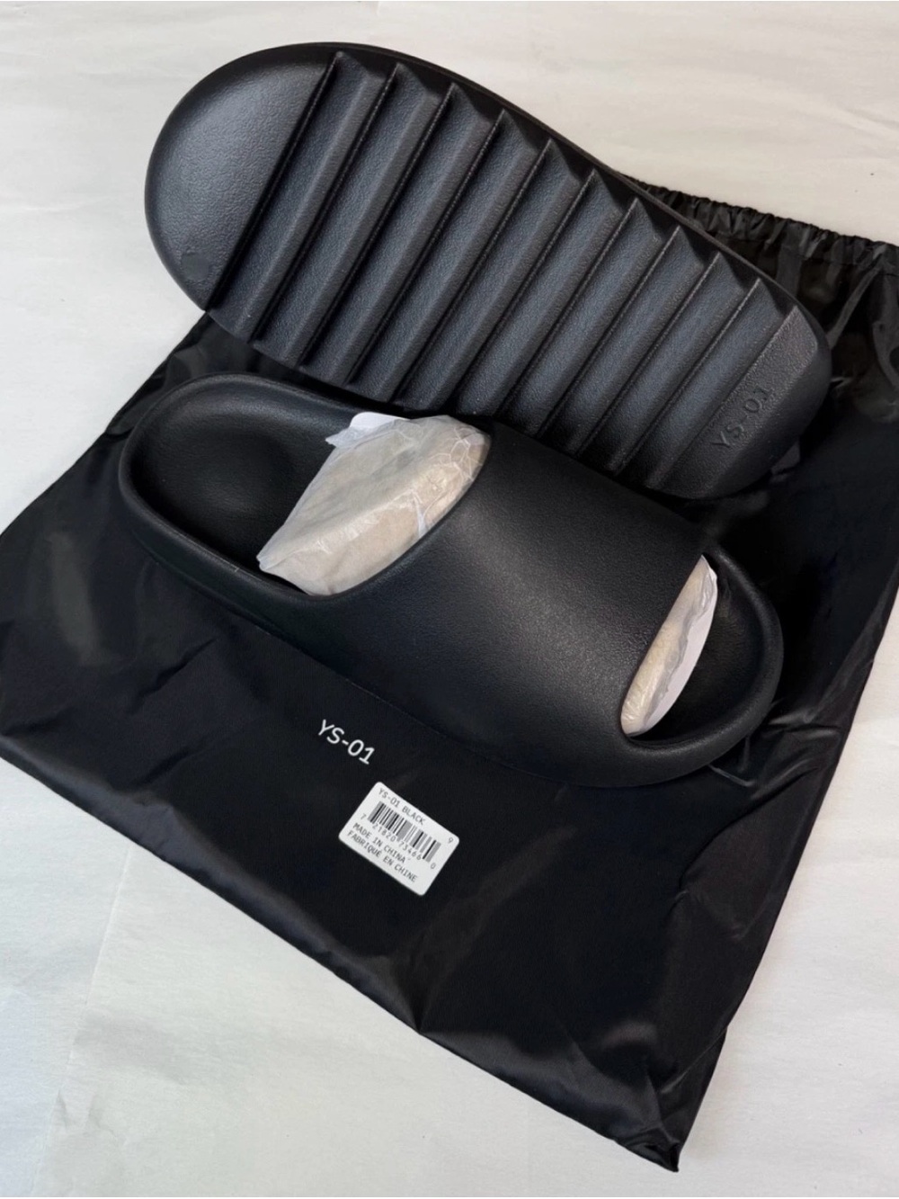 Yeezy Black Slide Sandals - Minimal Contoured Slip-On